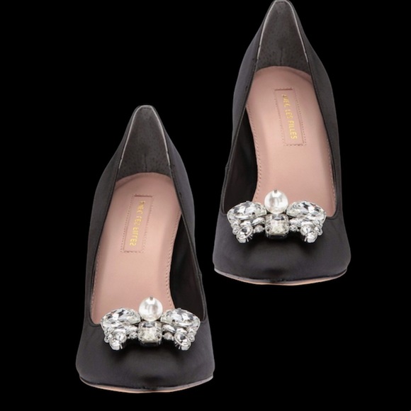 🆕Luxe Black Satin Pump w/Embellished Vamp - Picture 3 of 10